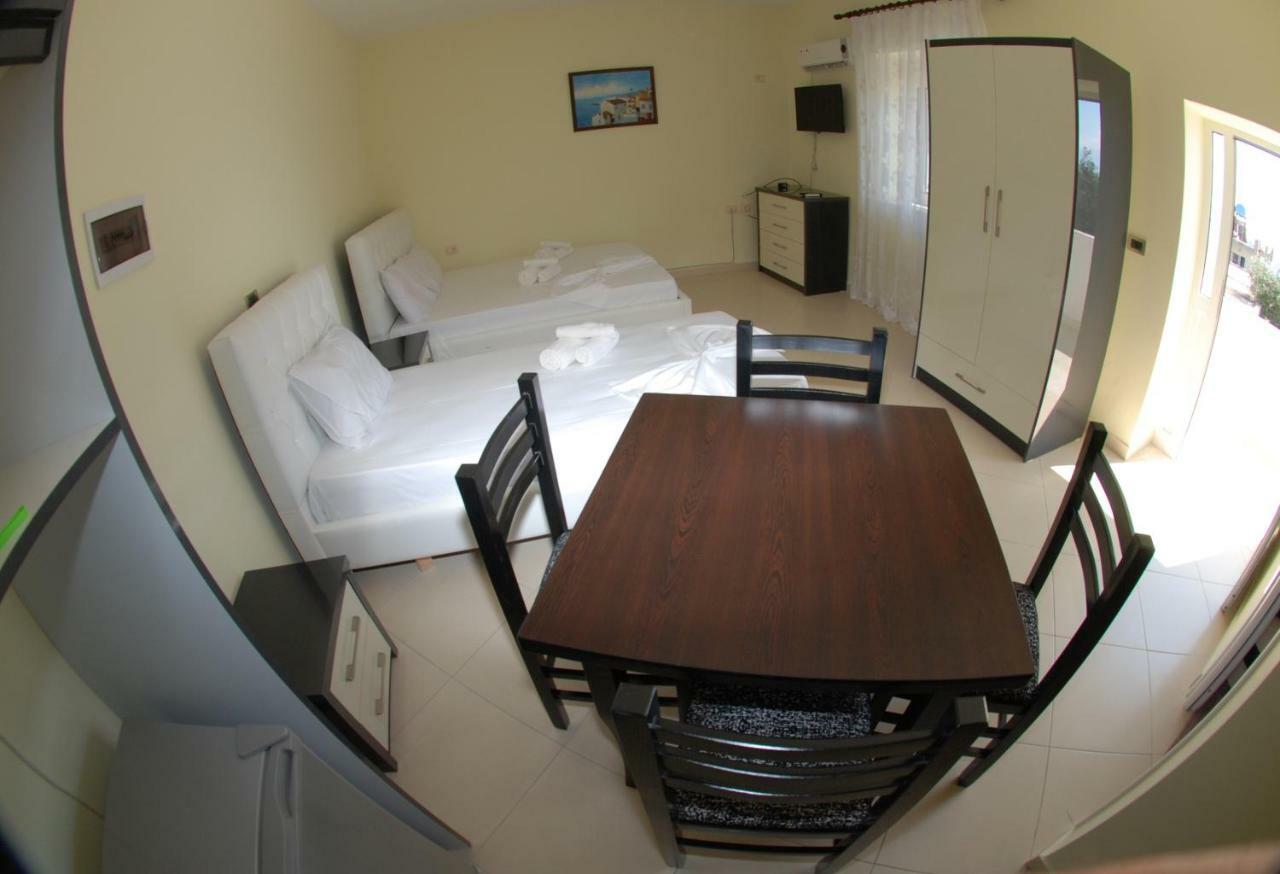 Rama Apartments Саранда Екстер'єр фото